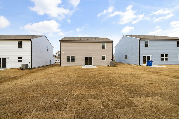 Créer un Éden Aquatique : Astuces et Conseils pour un Étang de Jardin Réussi